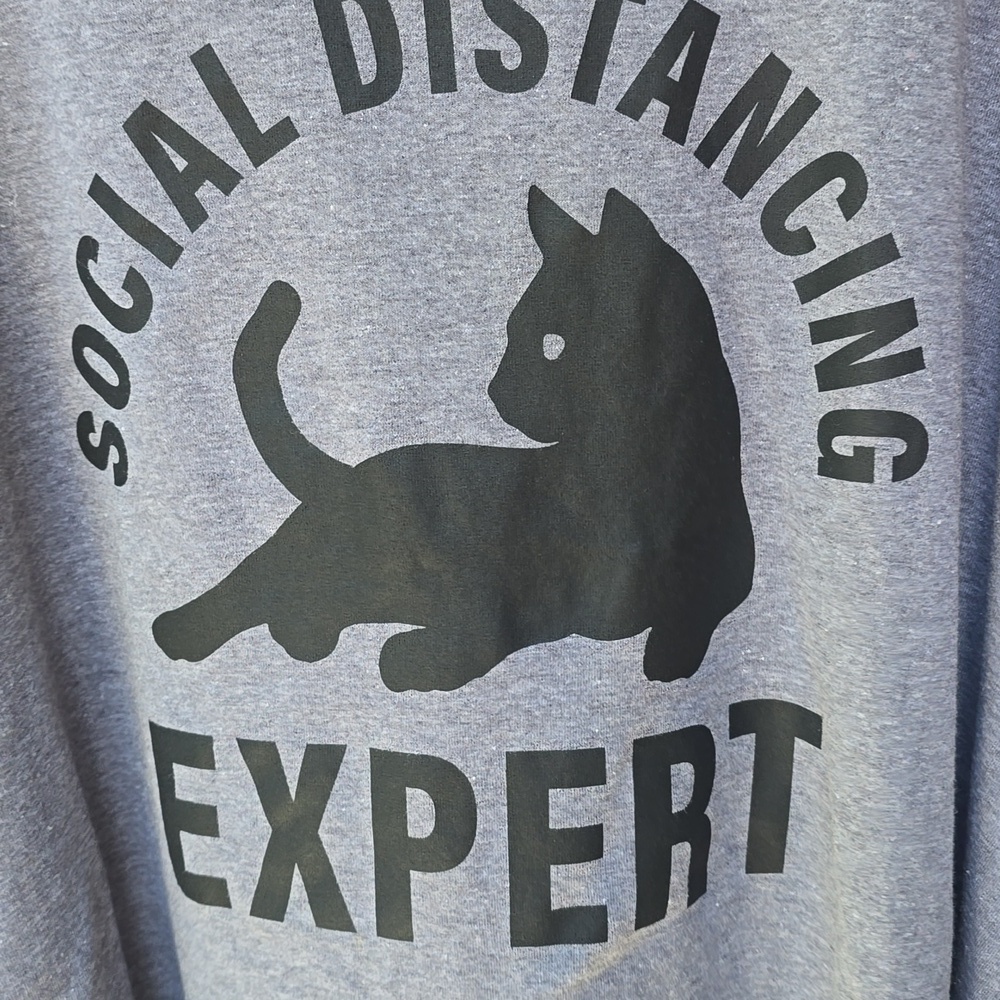 Instant Message Gray Graphic T-shirt Social Distancing Expert 3x Plus Size Cat
